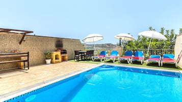 Vila | Kolam renang | Kolam renang outdoor