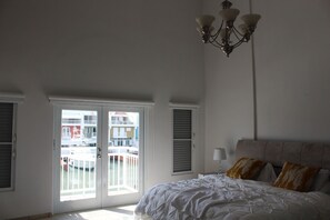 5 habitaciones, wifi y ropa de cama 