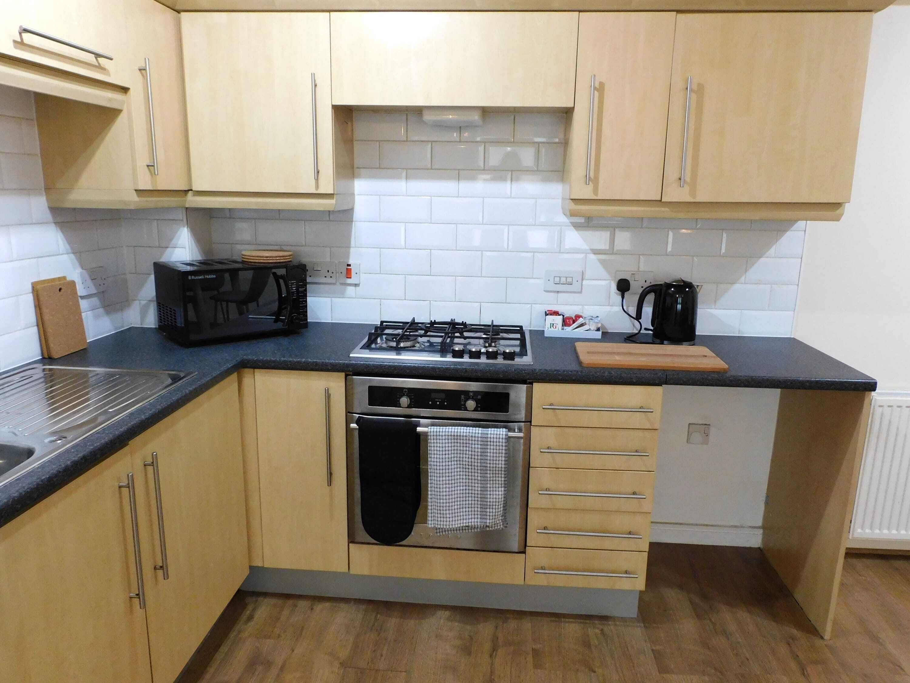 Fabulous, 2 bed apt, 10 mins from City Centre
