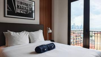 1 dormitorio, tabla de planchar con plancha, wifi y ropa de cama