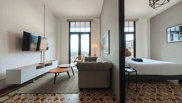 1 habitación, tabla de planchar con plancha, wifi y ropa de cama