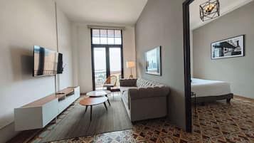 Televisión y oficina