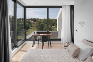 4 chambres, fer et planche à repasser, Wi-Fi, draps fournis