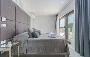 5 Schlafzimmer, Bügeleisen/Bügelbrett, WLAN, Bettwäsche