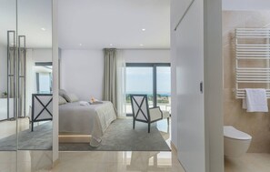 5 chambres, fer et planche à repasser, Wi-Fi, draps fournis