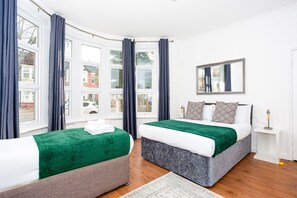 2 chambres, Wi-Fi gratuit, draps fournis