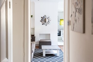 TV - Valkyrie Road (Westcliff-on-Sea)