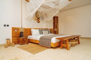 Ropa de cama de alta calidad y minibar 