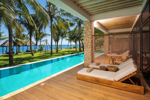 Sea Front Swim-Up Suite | Pemandangan dari kamar