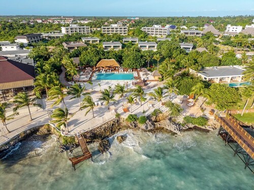 Kwanza Resort By SUNRISE