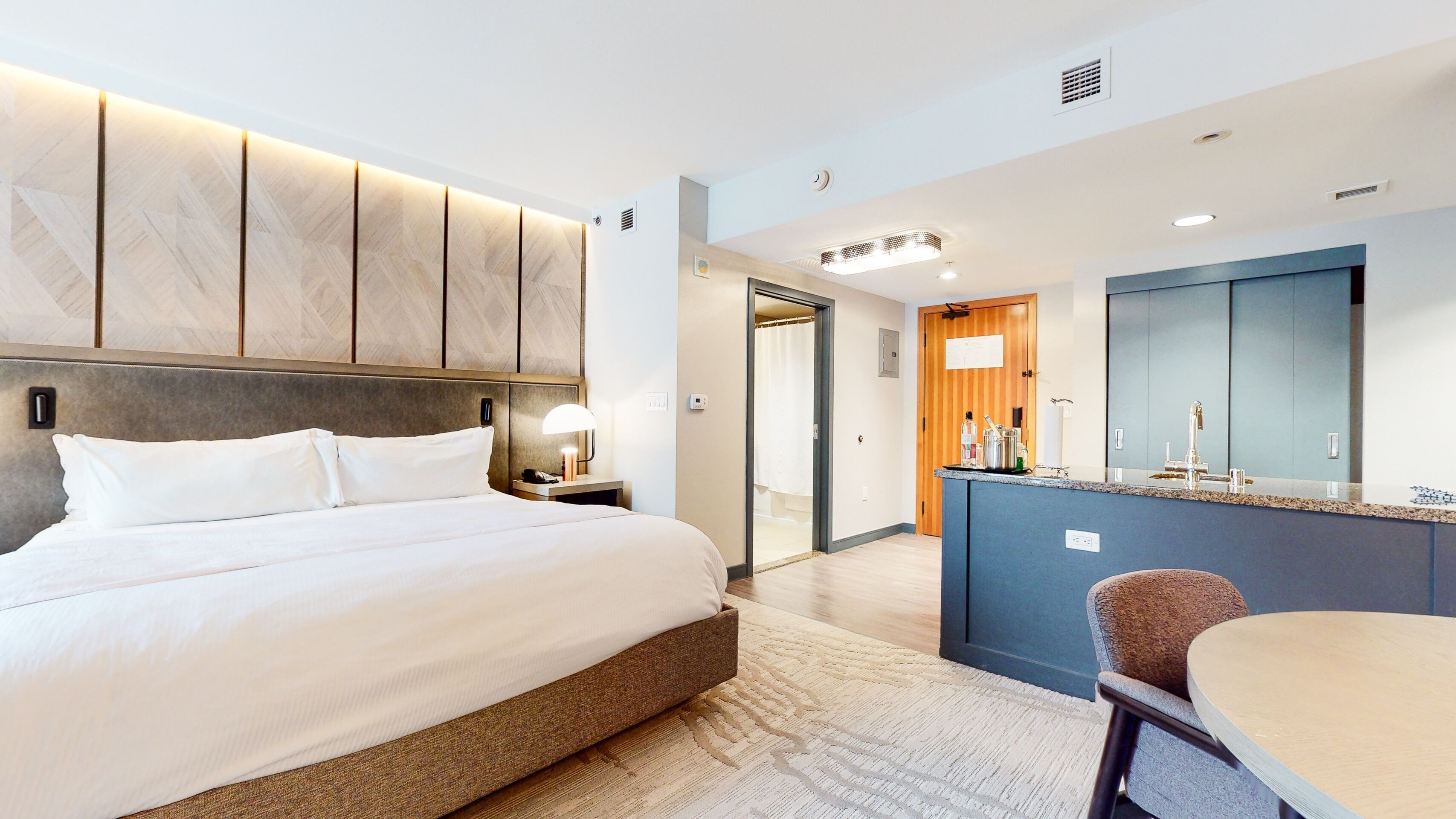 Village Monache #214 Condo by Redawning