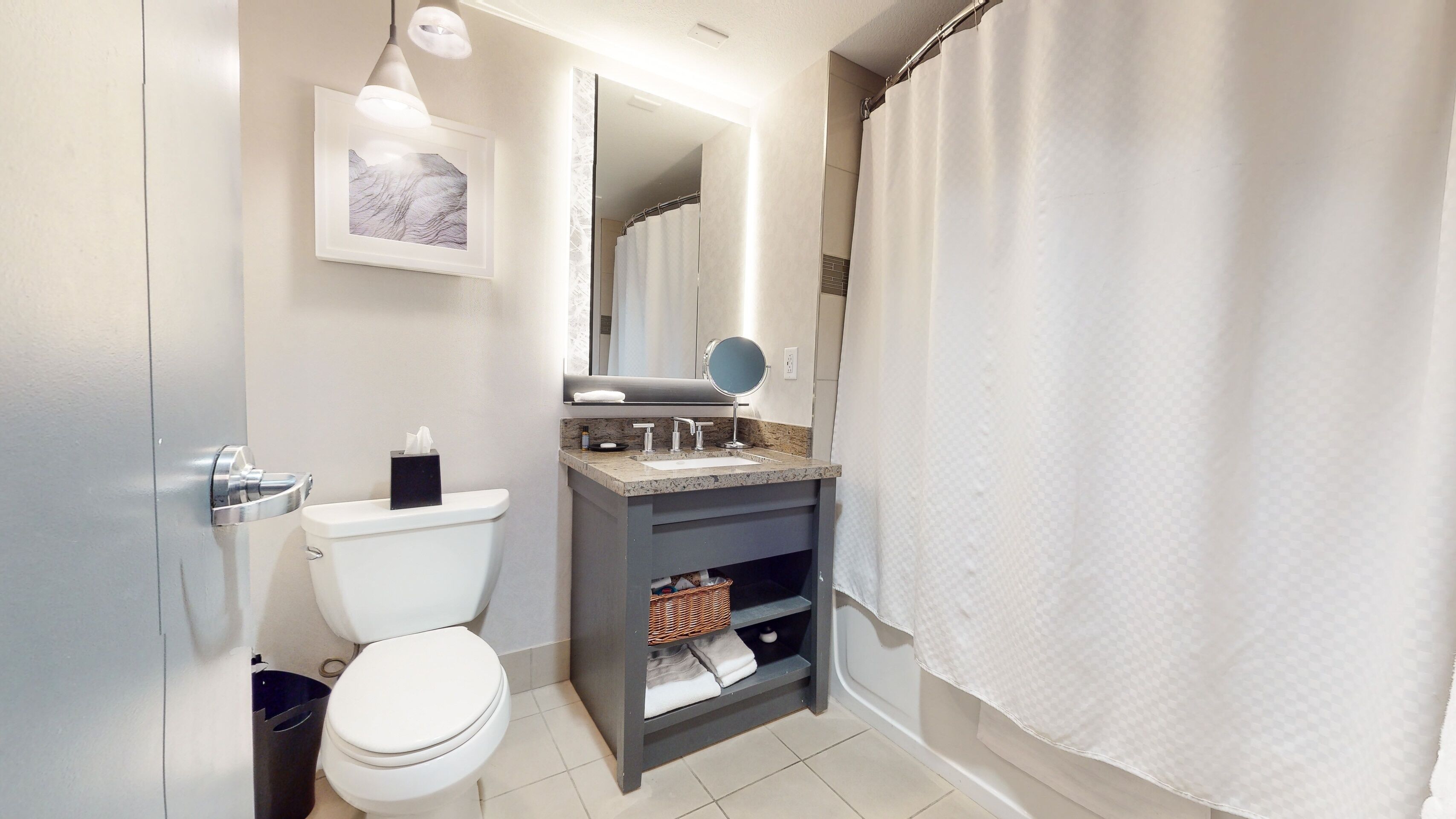 Village Monache #214 Condo by Redawning