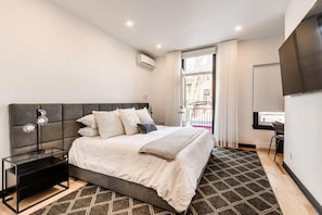 3 bedrooms, desk, soundproofing, iron/ironing board