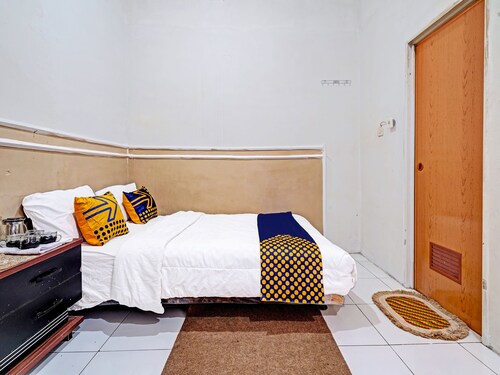 Spot On 91425 Mekargalih Homestay Syariah