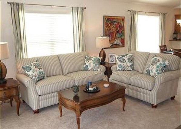 Villa, Multiple Beds, Lanai, Garden View | Living area | TV