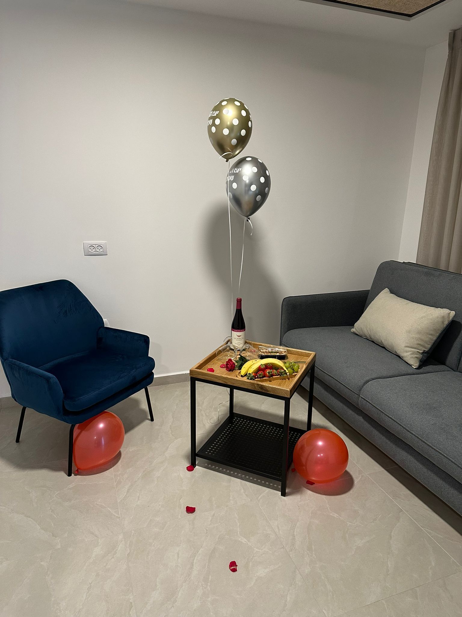 Minibar, kostenloses WLAN, Bettwäsche