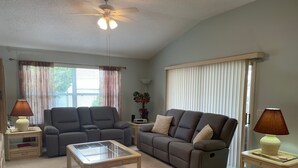 Villa, Multiple Beds, Pool Access, Garden View | Living area - 441 Brentwood Ave (The Villages)