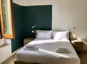 Deluxe Double Room | Iron/ironing board, free WiFi - RELSTAY - Amendola  (Milan)