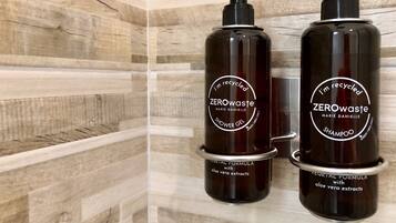 Chambre Double Deluxe | Salle de bain