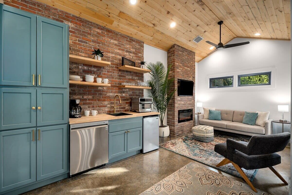 TV, fireplace, streaming services, offices