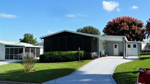 Exterior - 1715 Palm Aire Dr (Lady Lake)