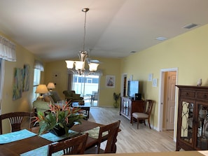 Villa, Multiple Beds, Lanai, Garden View | Dining - 1117 Tall Pine Ln (The Villages)
