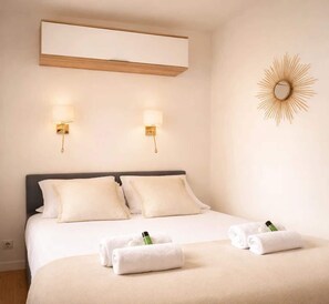 Unclassified image, 2 of 15, button - Central Paris - apartment for 2 (Paris)