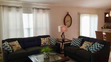 Villa, Multiple Beds, Lanai, Garden View | Living area | TV