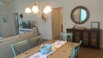 Villa, Multiple Beds, Lanai, Garden View | Dining