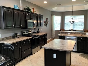 Private kitchen - 553 Cokesbury Drive (The Villages)