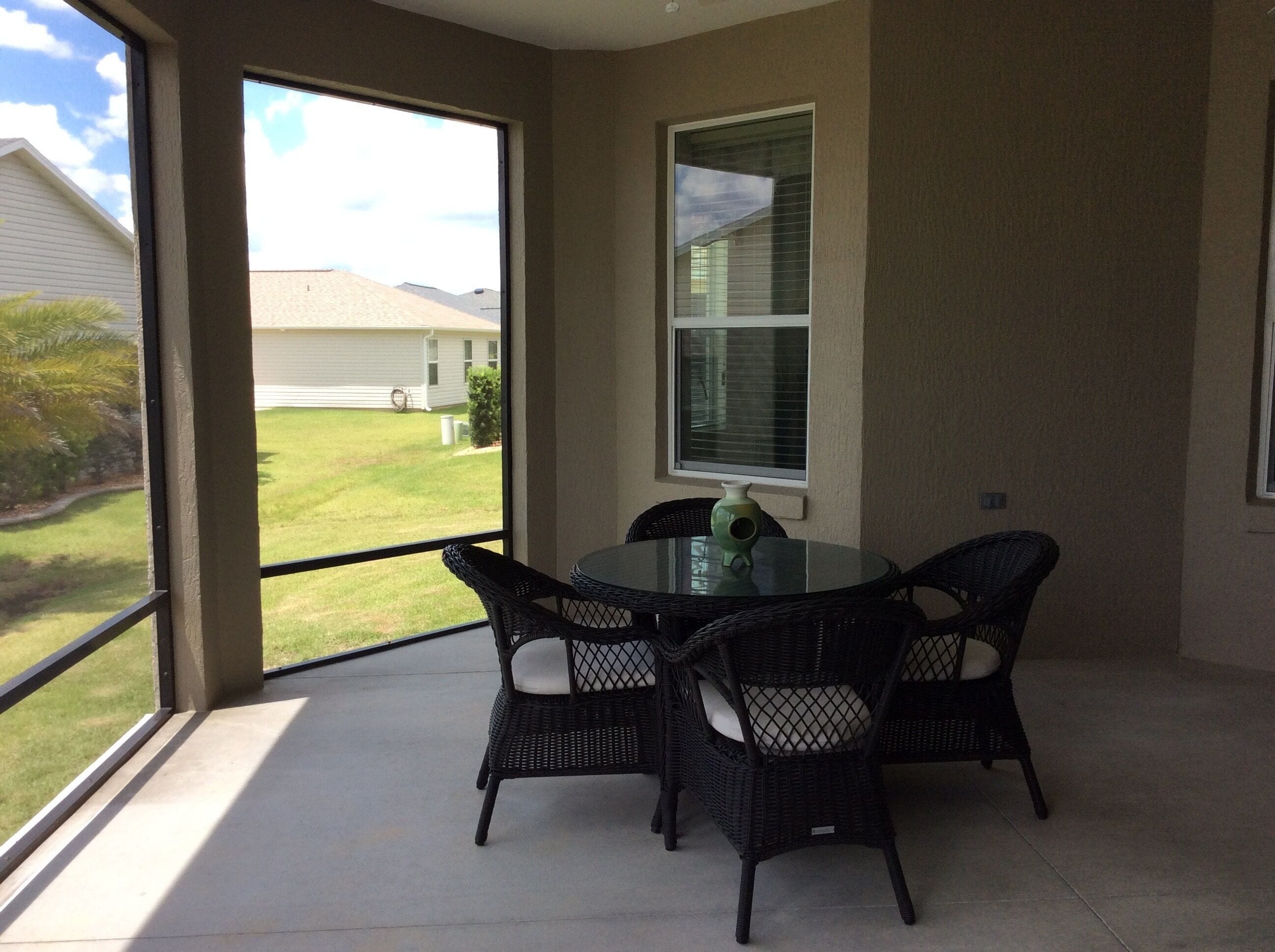 House, Multiple Beds, Lanai, Garden View | Outdoor dining