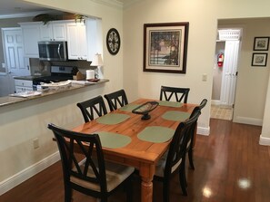 Dining - 890 Chappells Dr (The Villages)