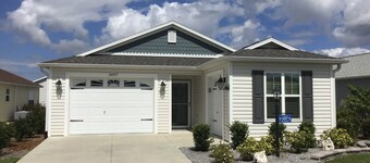 3097 Sabal Palms Ave