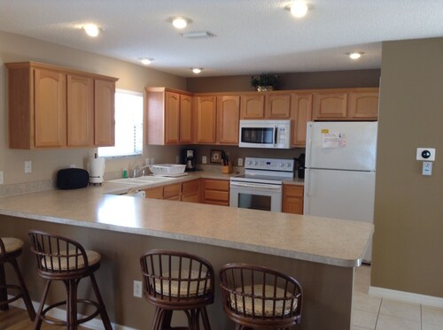 2346 Ridgeway Ct