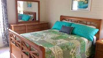 Rumah, Beberapa Tempat Tidur, dapur, pemandangan kebun | 3 kamar tidur dan Wi-Fi gratis