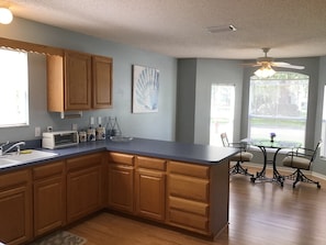 House, Multiple Beds, Lanai, Garden View | Private kitchen - 711 Antonia Ln (Lady Lake)