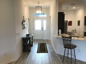 House, Multiple Beds, Lanai, Garden View | Private kitchen | Fridge, microwave, oven, stovetop - 2258 Demarco Drive (Wildwood)