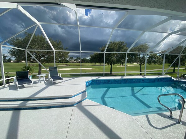 Outdoor pool - 2184 Willow Grove Way (The Villages)