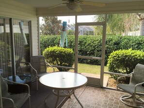 Property grounds - 1868 Poppy Cir (The Villages)