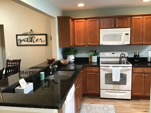 House, Multiple Beds, Patio, Garden View | Private kitchen