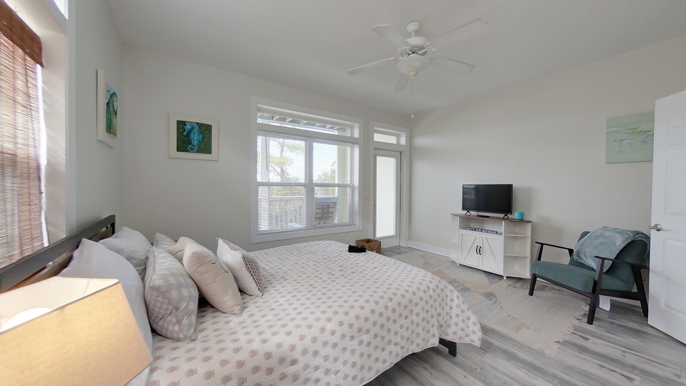 Water View and Public Boat Access