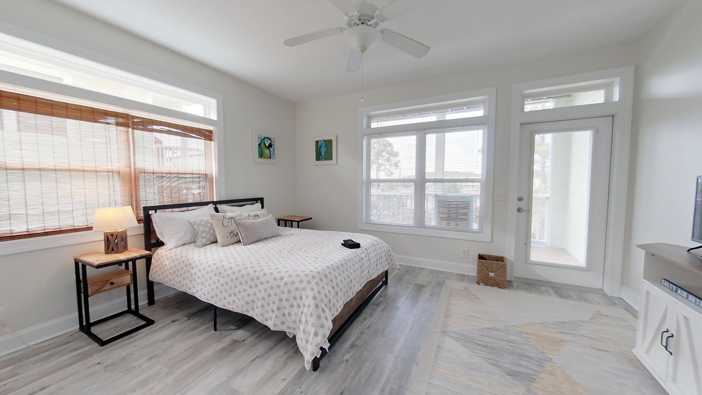 Water View and Public Boat Access