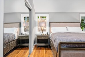 3 chambres, fer et planche à repasser, Wi-Fi gratuit, draps fournis