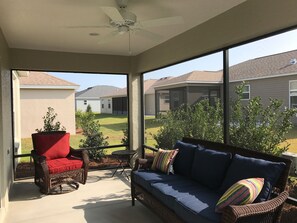 Ferienhaus, Mehrere Betten, Veranda, Gartenblick | Unterkunftsgelände