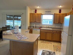 House, Multiple Beds, Lanai, Garden View | Private kitchen - 2322 Welcome Way (The Villages)