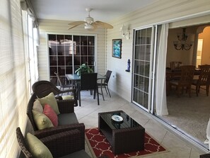 House, Multiple Beds, Lanai, Garden View | Outdoor dining