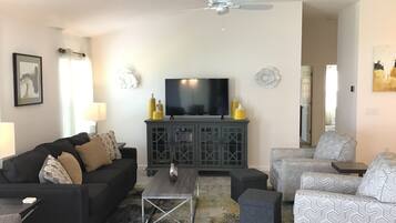 Villa, Multiple Beds, Lanai, Garden View | Living area | TV