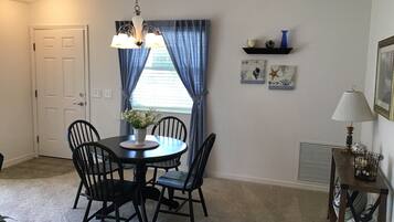 Villa, Multiple Beds, Lanai, Garden View | Dining