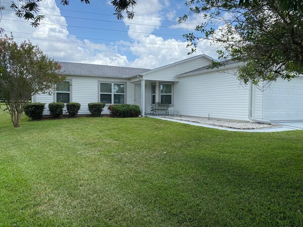 Exterior - 427 Santa Clara Cir (Lady Lake)