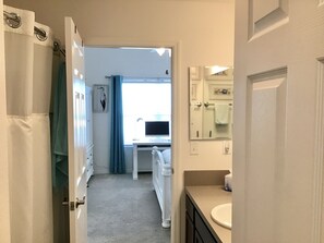 Bathroom - 3026 Fritillary Terrace (Wildwood)